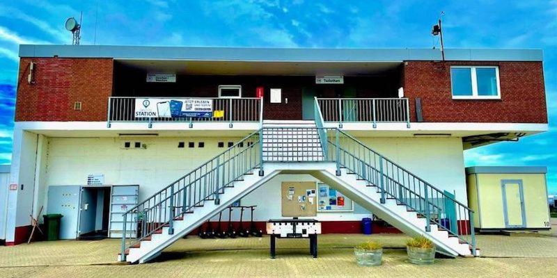 Lodge Camp Harlesiel Direkt Am Wattenmeer 维特蒙德 外观 照片