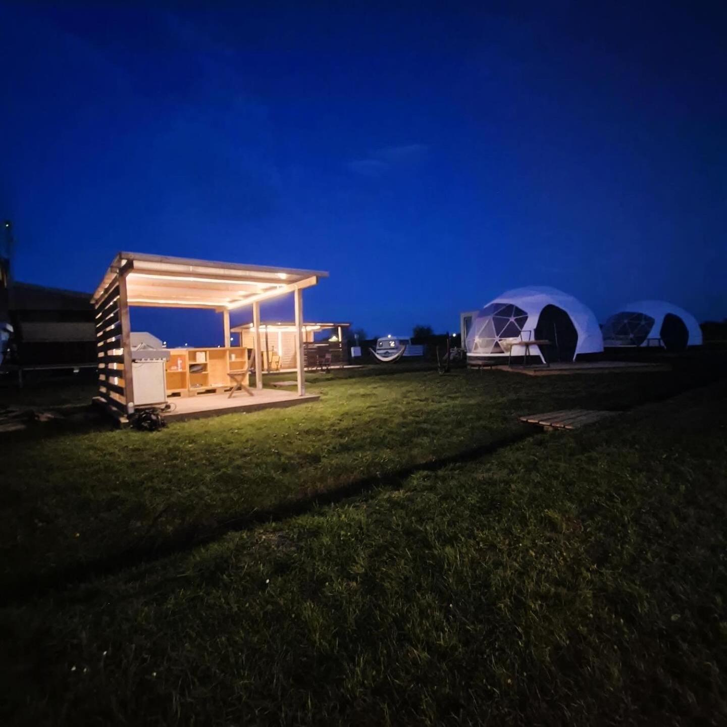 Lodge Camp Harlesiel Direkt Am Wattenmeer 维特蒙德 外观 照片